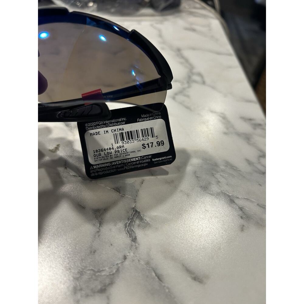 Foster Grant Beauty Lab Max Block 100% UVA-UVB Protection Sunglasses - Picture 2 of 3